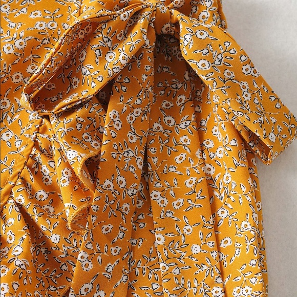 Ruffle Slim-fit Thin Floral Skirt - Picture 6 of 7